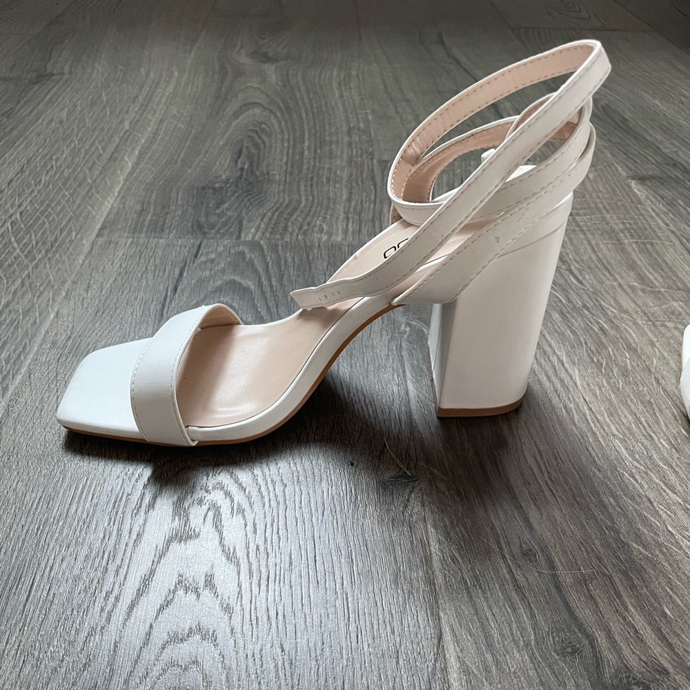 Boohoo bridal sandals